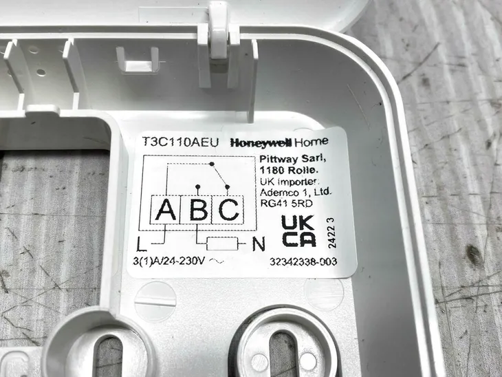 programowalny-termostat-honeywell-t3-wired-waga-z-opakowaniem-0-5-kg