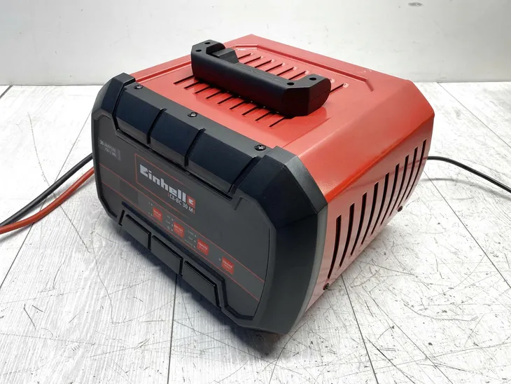 ladowarka-akumulatorow-einhell-ce-bc-30m-12v-24v-model-1002275