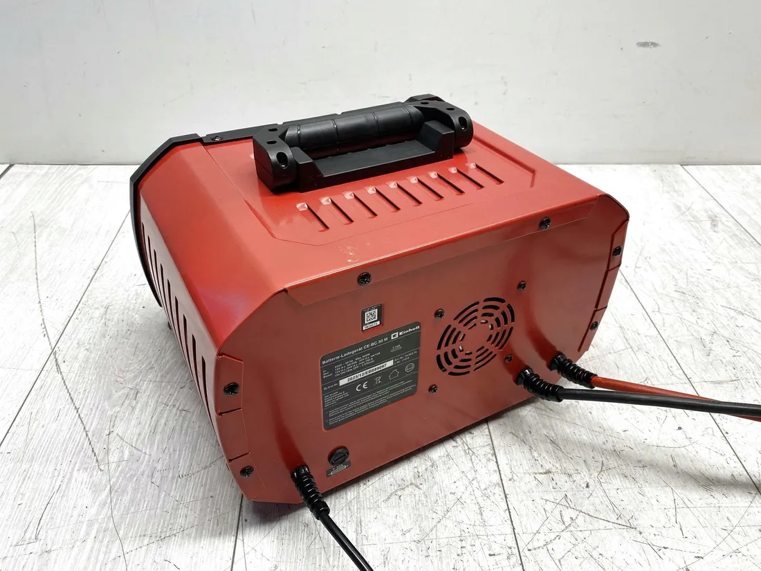 ladowarka-akumulatorow-einhell-ce-bc-30m-12v-24v