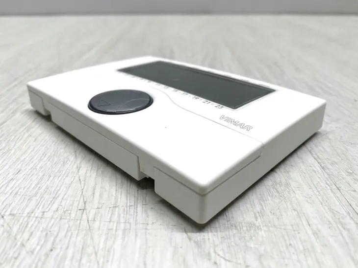 programowalny-chronotermostat-bateryjny-vimar-01910-rodzaj-termostat