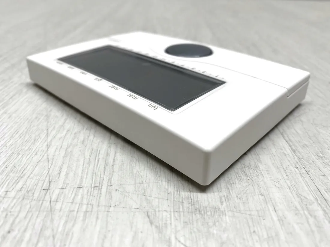 programowalny-chronotermostat-bateryjny-vimar-01910