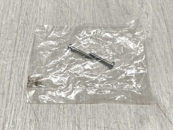 programowalny-chronotermostat-bateryjny-vimar-01910-stan-powystawowy-stan-opakowania-uszkodzone