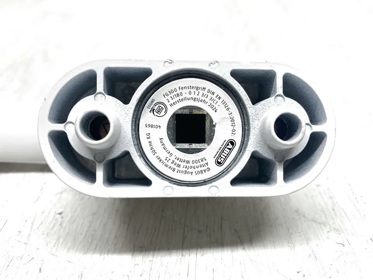klamka-okienna-abus-fg-300-biala-stan-powystawowy-material-aluminium