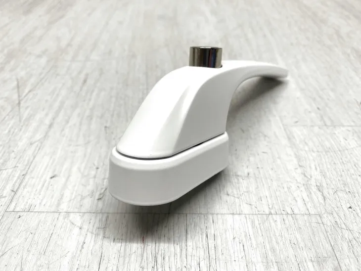 klamka-okienna-abus-fg-300-biala-stan-opakowania-uszkodzone