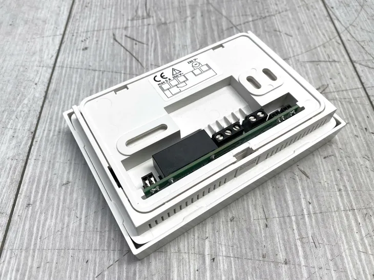 scienny-termostat-programowalny-vemer-chronos-230-seria-ve453700