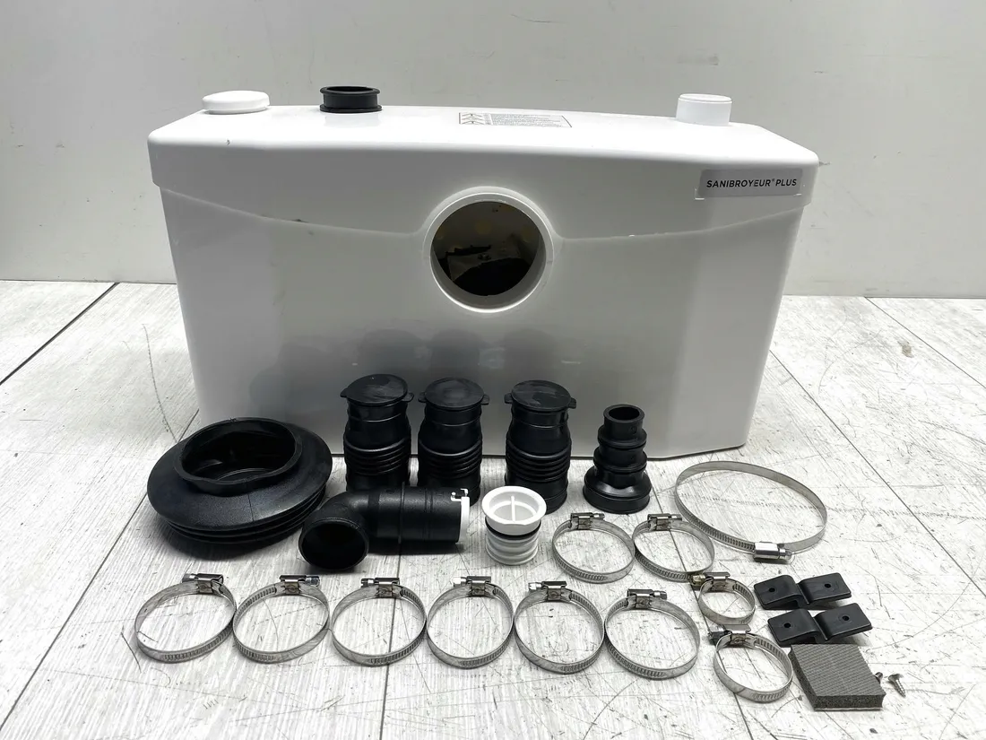 jednostka-do-usuwania-odpadow-lazienkowych-sfa-sanibroyeur-plus-400-w