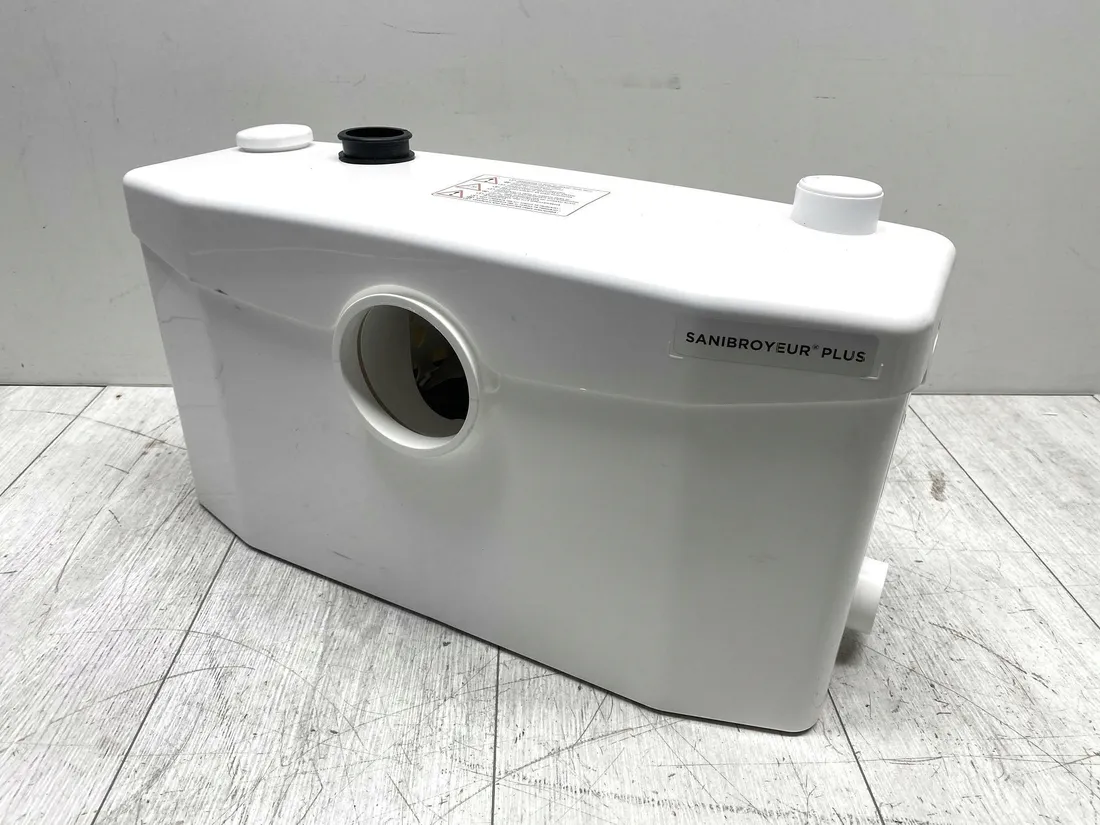 jednostka-do-usuwania-odpadow-lazienkowych-sfa-sanibroyeur-plus-400-w-stan-powystawowy