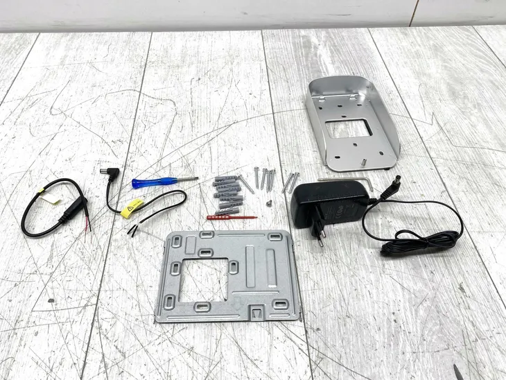 zestaw-wideodomofonu-bticino-310913-z-dzwonkiem-i-monitorem-typ-domofonu-wi-fi