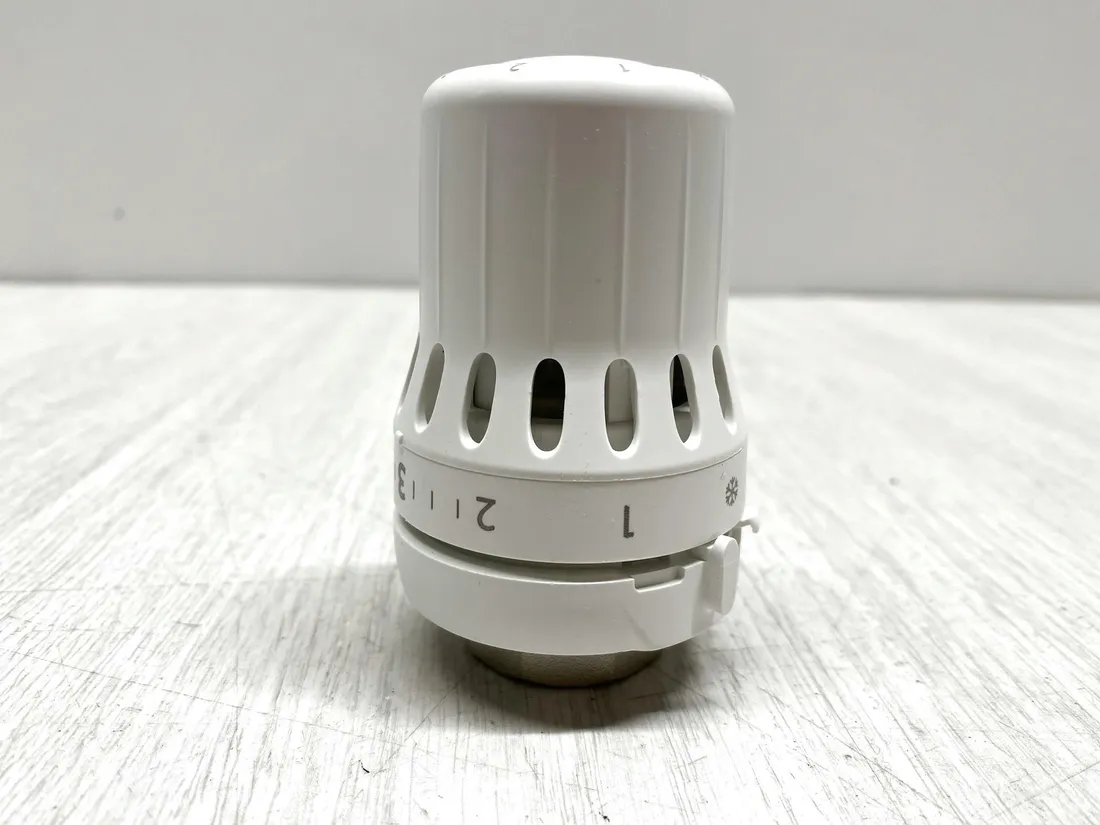glowica-termostatyczna-danfoss-react-m30x1-5-biala