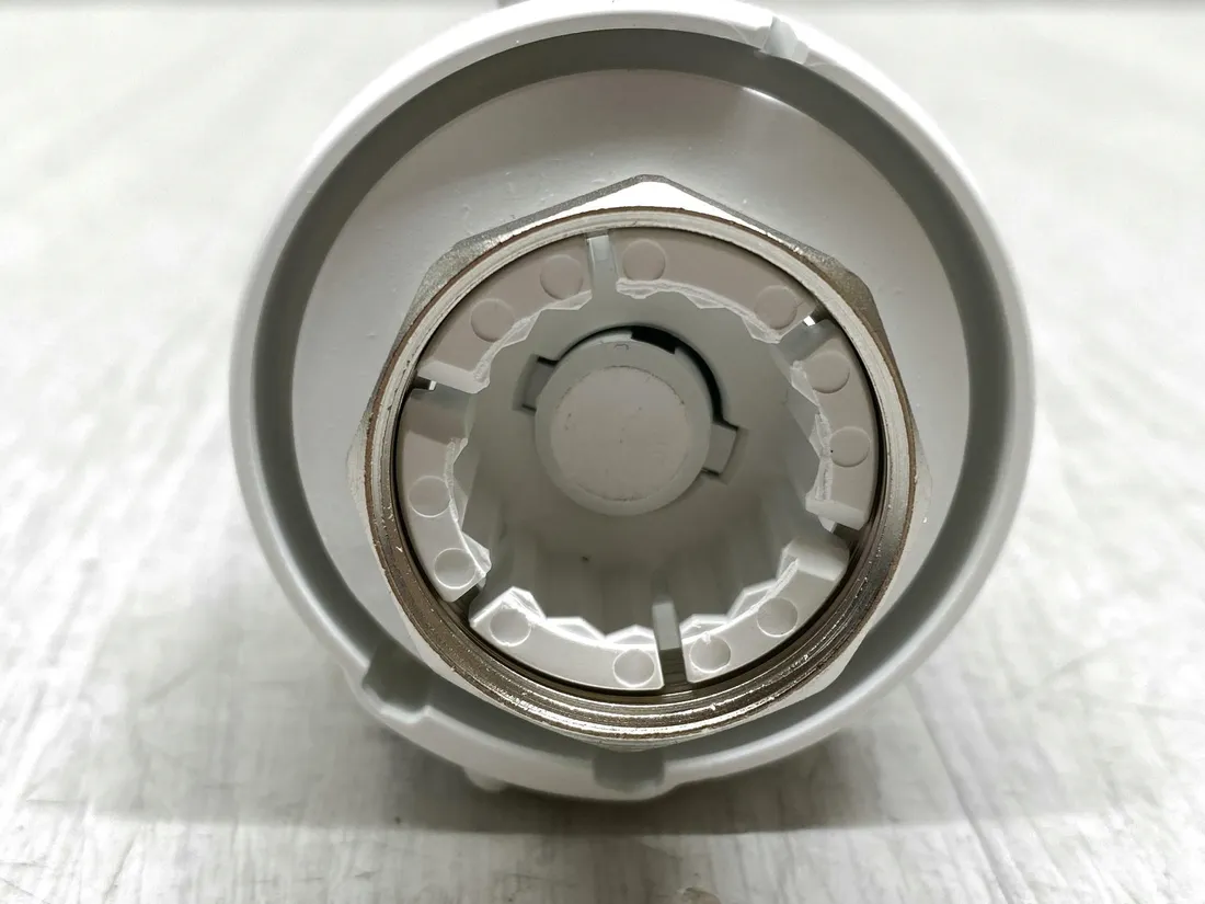 glowica-termostatyczna-danfoss-react-m30x1-5-biala