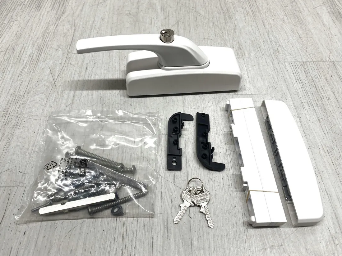 klamka-okienna-abus-z-blokada-fo400a-biala