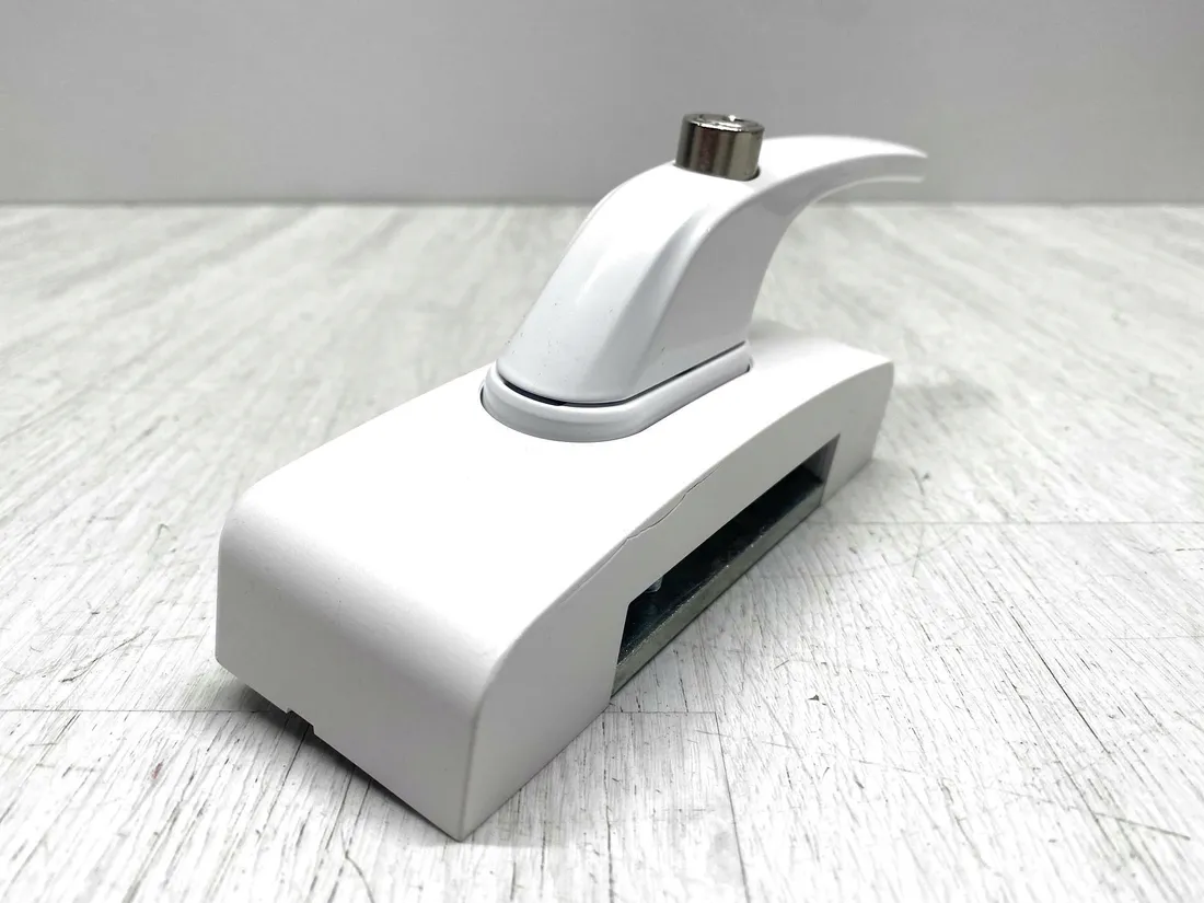 klamka-okienna-abus-z-blokada-fo400a-biala