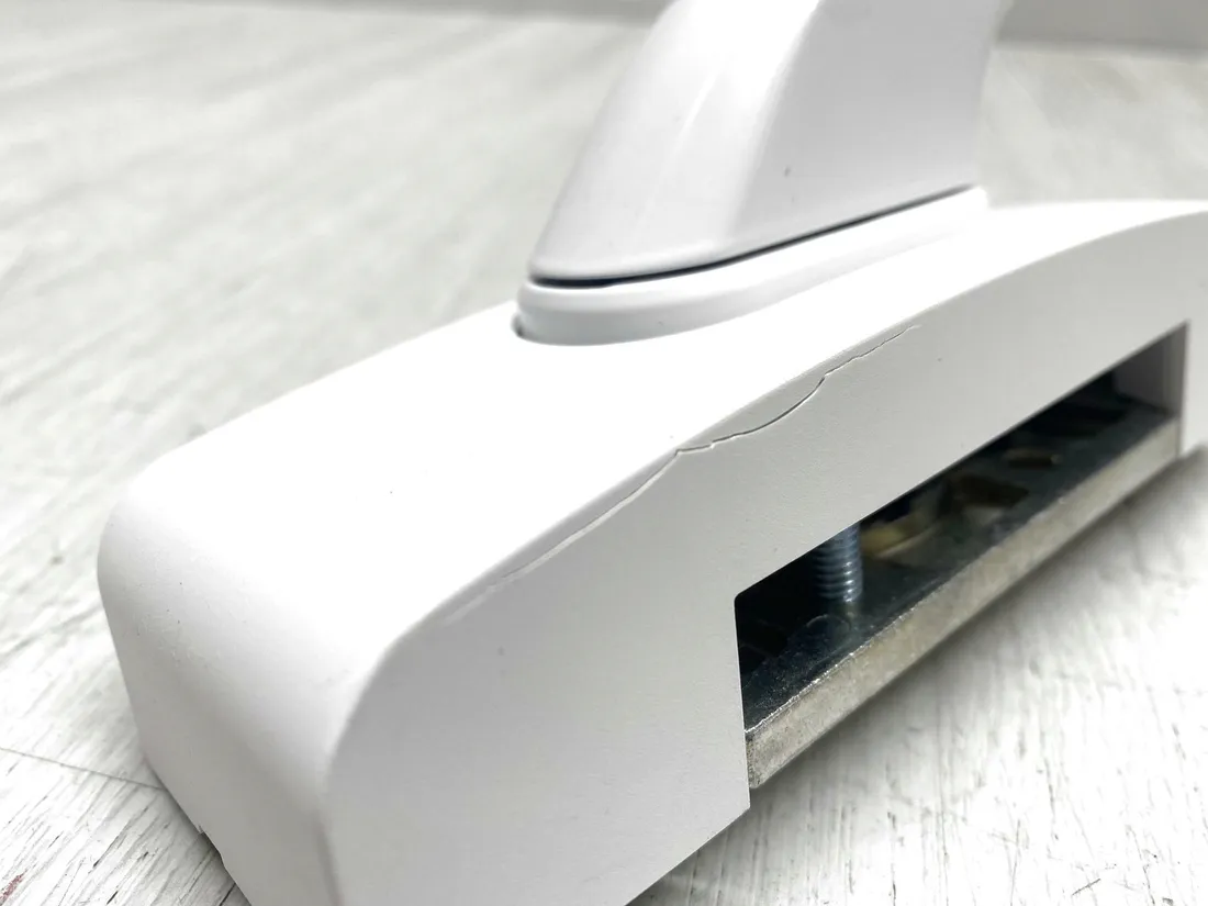 klamka-okienna-abus-z-blokada-fo400a-biala-stan-powystawowy