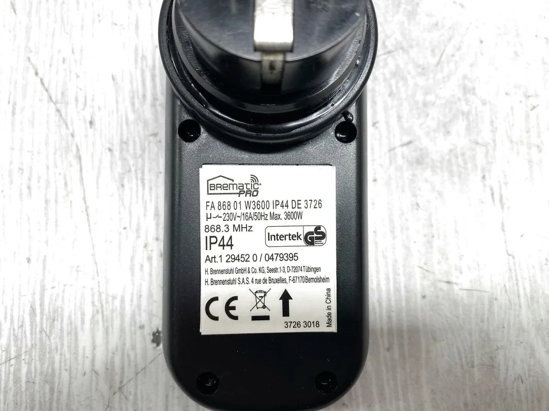 inteligentne-gniazdo-brennenstuhl-brematicpro-stan-powystawowy