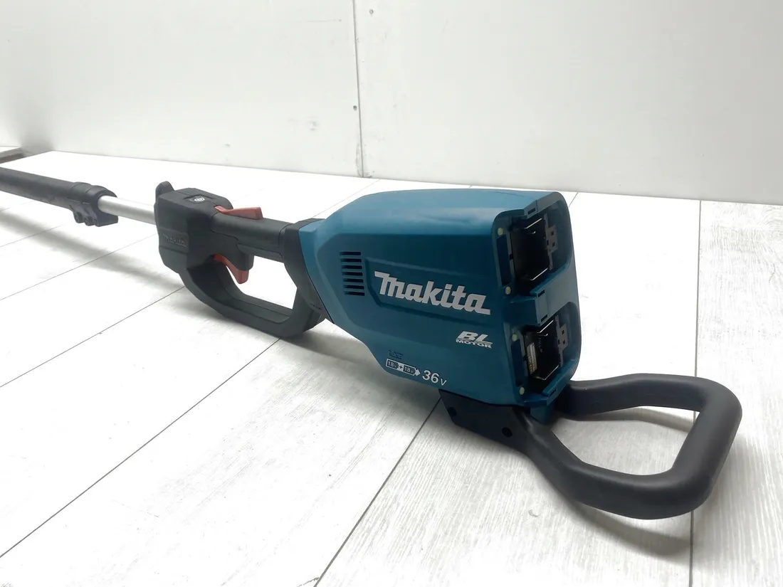 akumulatorowa-okrzesywarka-z-wysiegnikiem-makita-dua301z-2x18v-stan-powystawowy