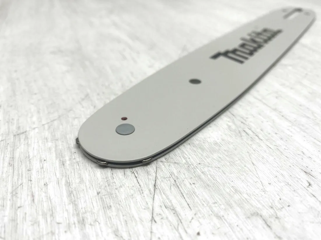 akumulatorowa-okrzesywarka-z-wysiegnikiem-makita-dua301z-2x18v-stan-powystawowy