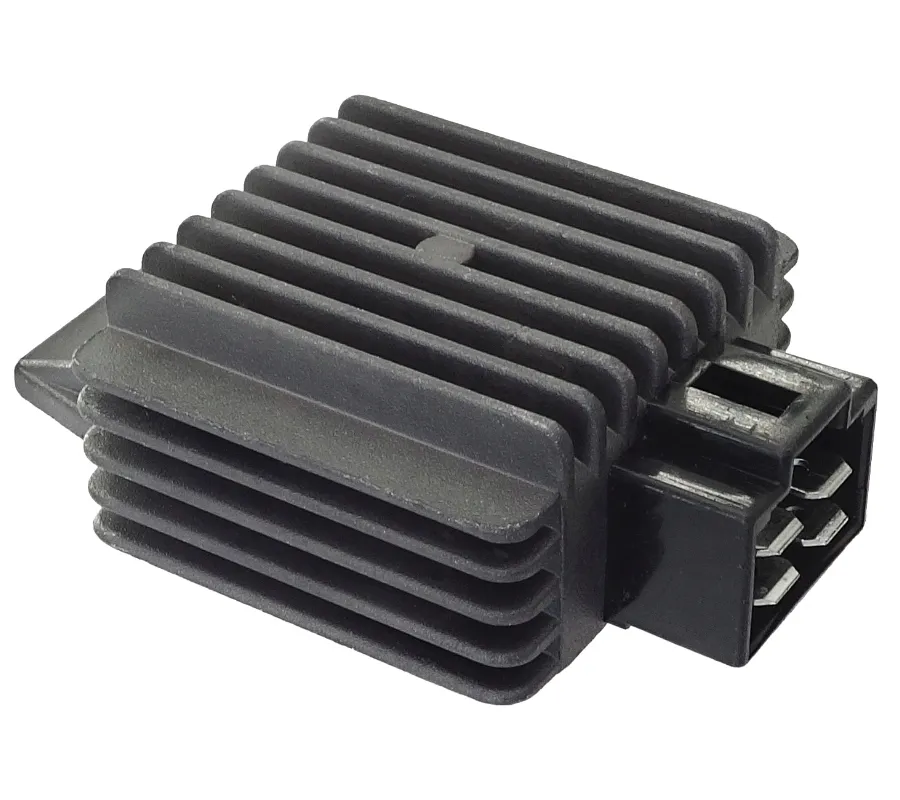 regulator-napiecia-motorower-fighter-2