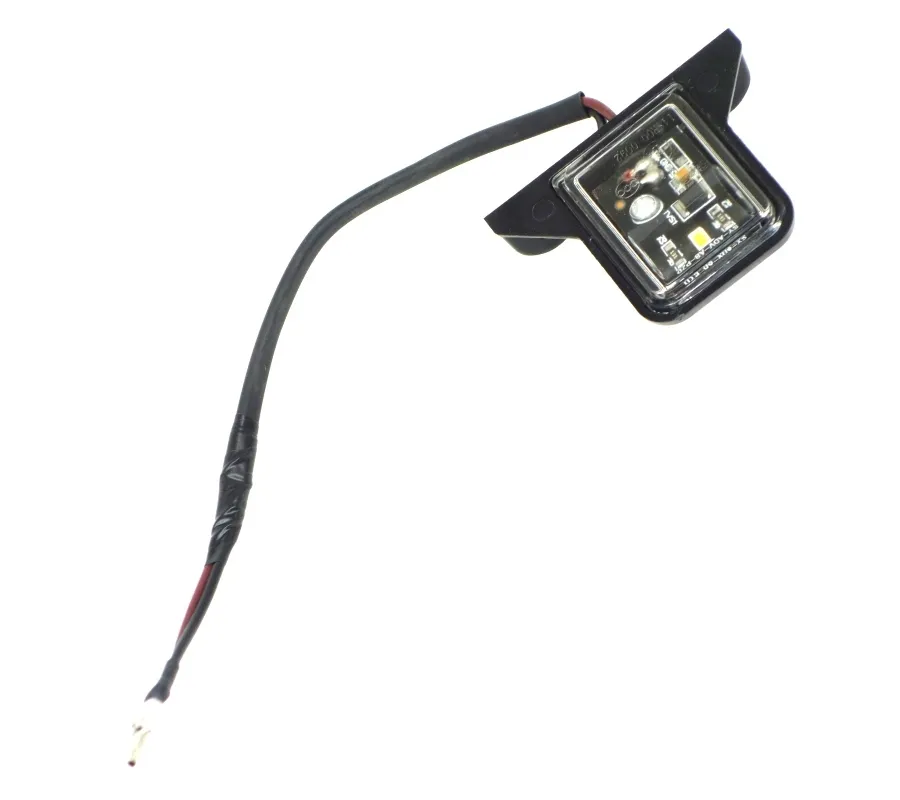 lampa-tablicy-x-trail-125
