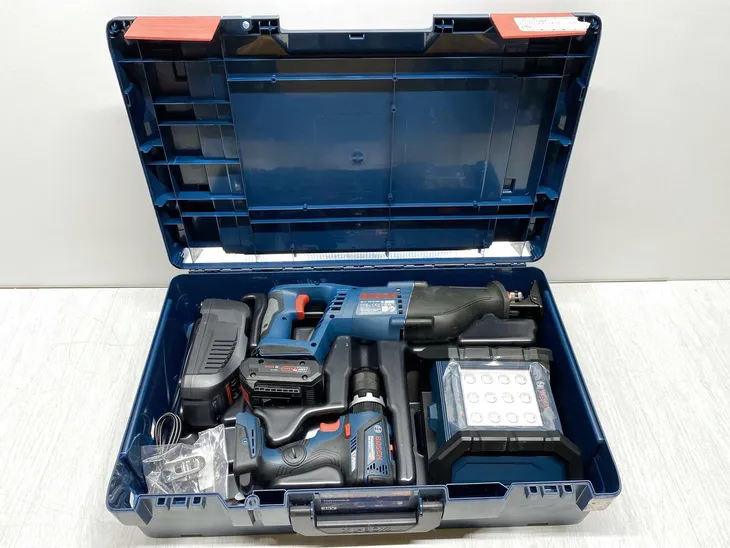 zestaw-3-narzedzi-bosch-professional-system-18v-kod-producenta-b09f4t7lbq-marka-bosch