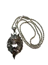 16-0099-naszyjnik-amulet-glowa-wilka-wikingowie-mitologia-krysztal-diament