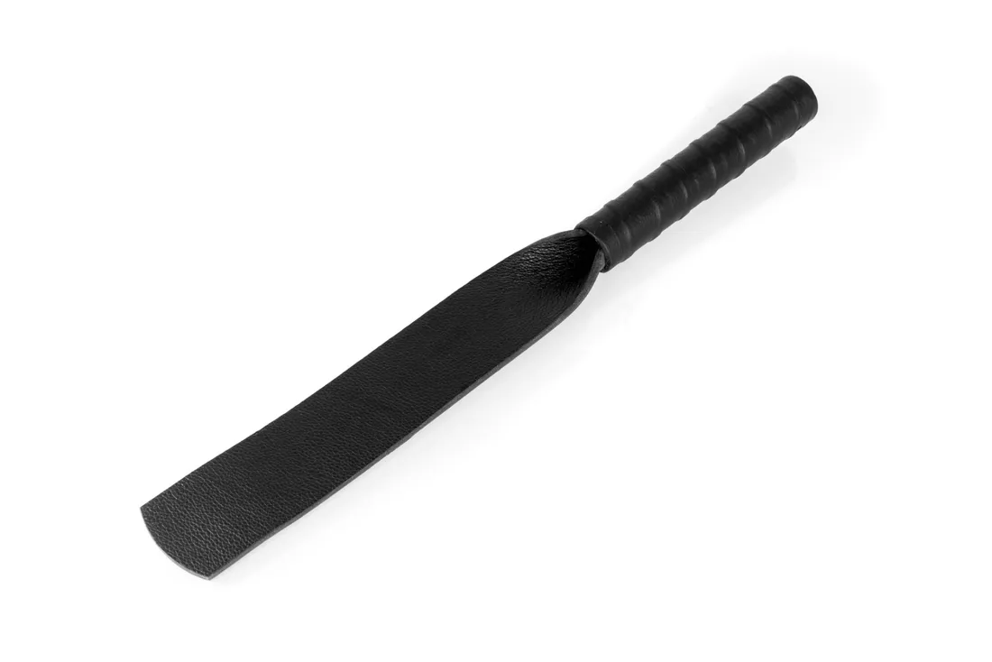 packa-okragla-czarna-primal-bond-whips