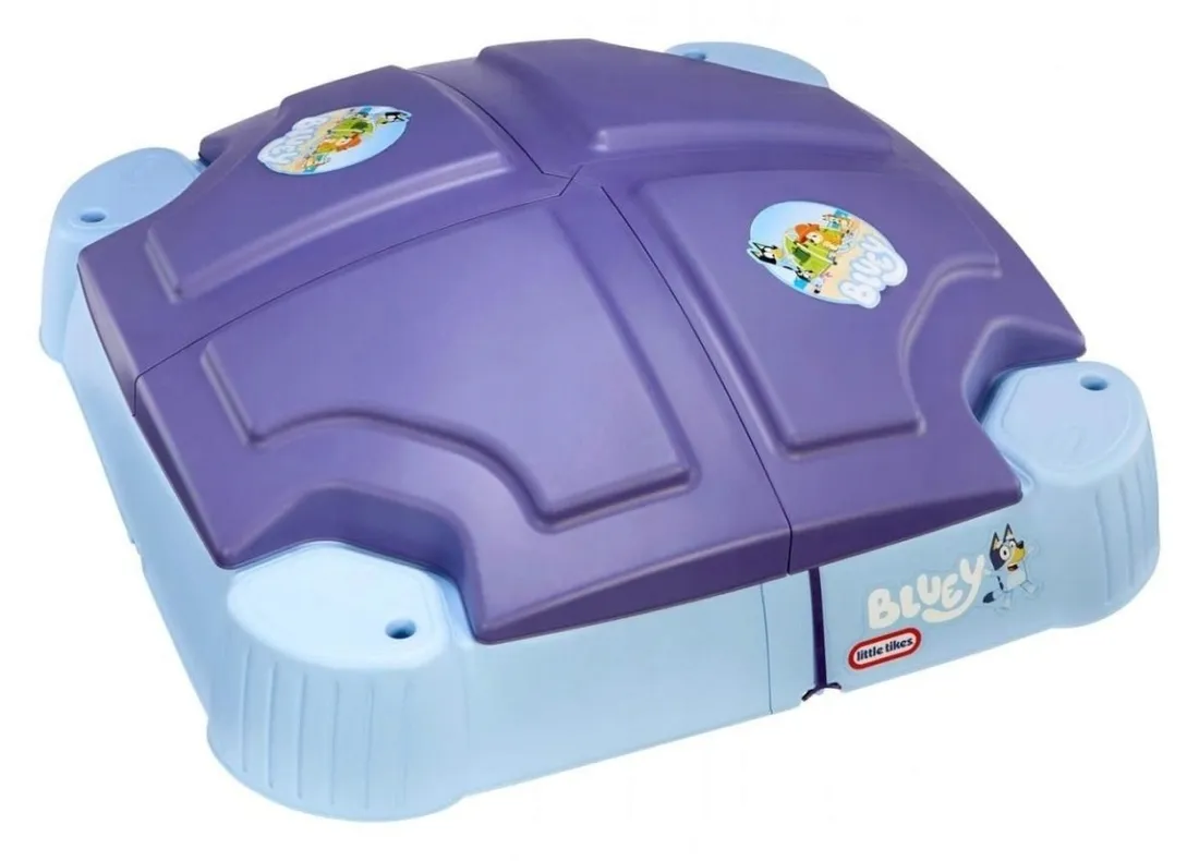 bluey-beach-day-sandbox