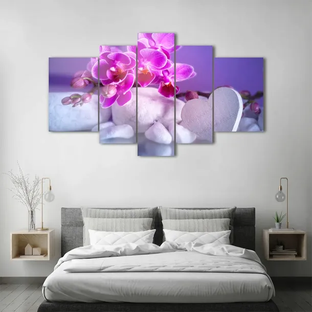 obraz-szklo-akrylowe-orchidea-i-serce-format-poziomy