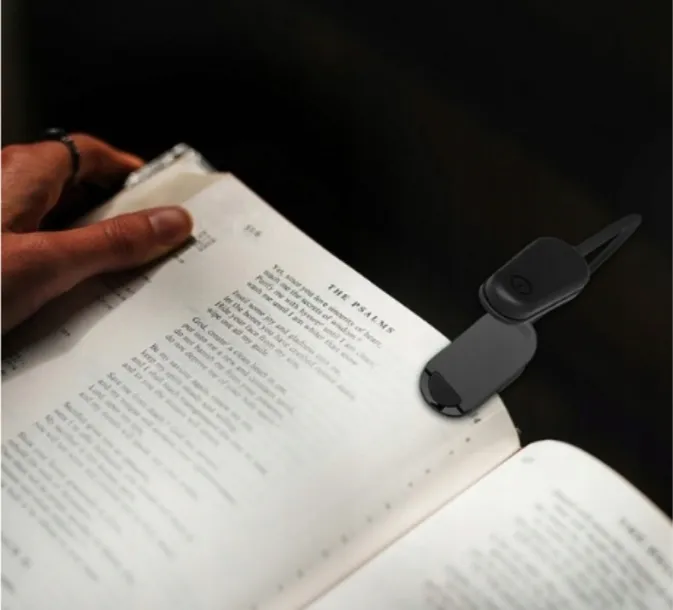 solidna-lampka-biurkowa-nocna-oswietlenie-regulowana-na-klips-bezprzewodowa-styl-nowoczesny-minimalistyczny-uniwersalny