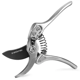 gruntek-sekator-ogrodowy-srebrny-ostrze-22mm