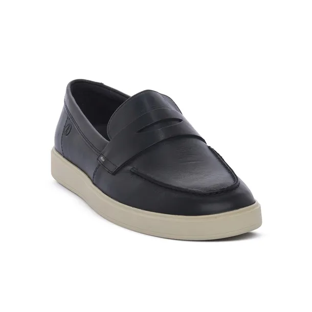 26186192-marka-clarks