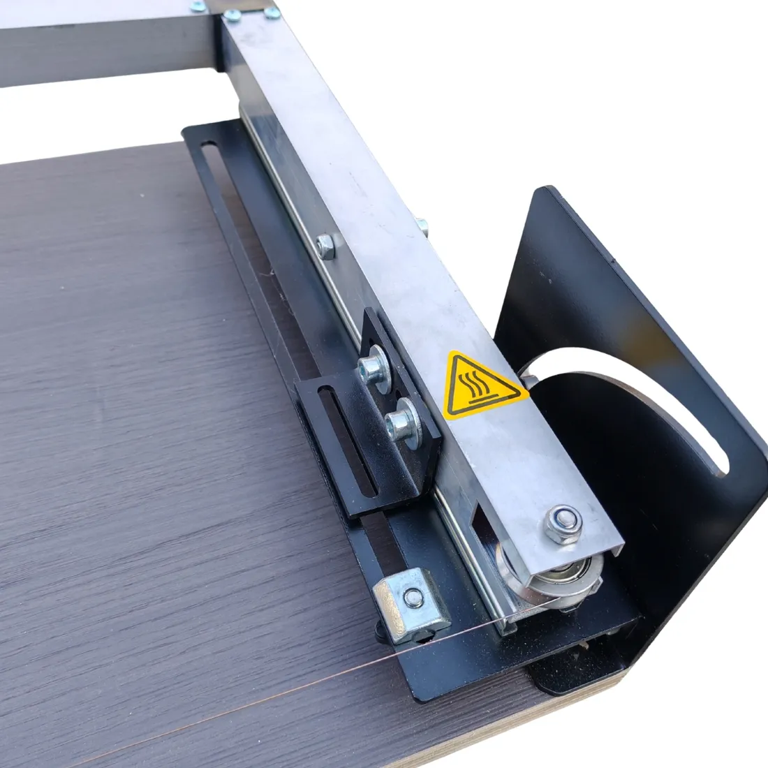 przecinarka-do-styropianu-t100-strong-tech