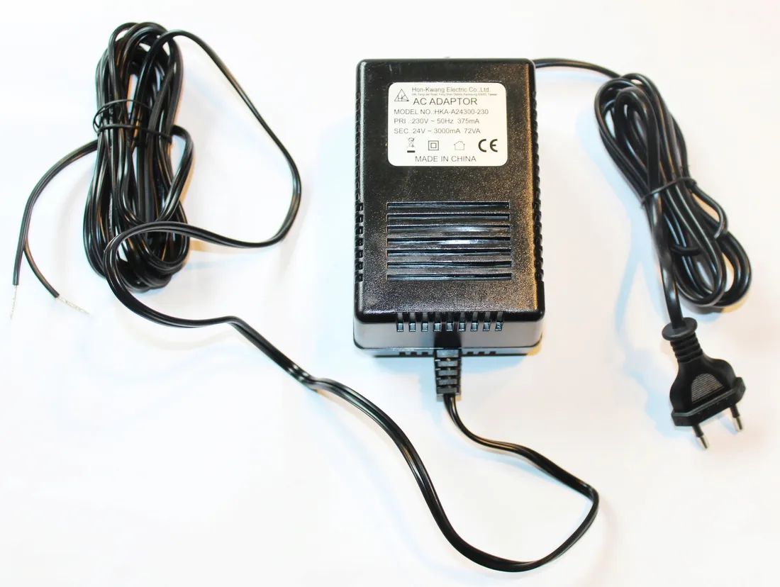 zasilacz-transformatorowy-ac-24v-3a-3000ma-72w