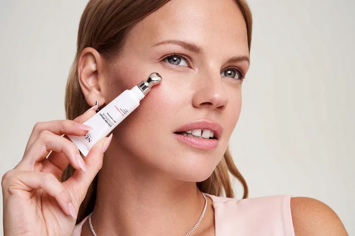 neo-make-up-intense-serum-concealer-02-ivory-poziom-krycia-wysoki