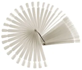 wzornik-kolorow-na-kolku-maxim-mleczny-50-tipsow