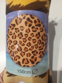 okragly-recznik-plazowy-lampart