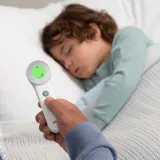 termometr-bezdotykowy-na-podczerwien-medyczny-elektroniczny-braun-bnt400-miejsce-pomiaru-czolo