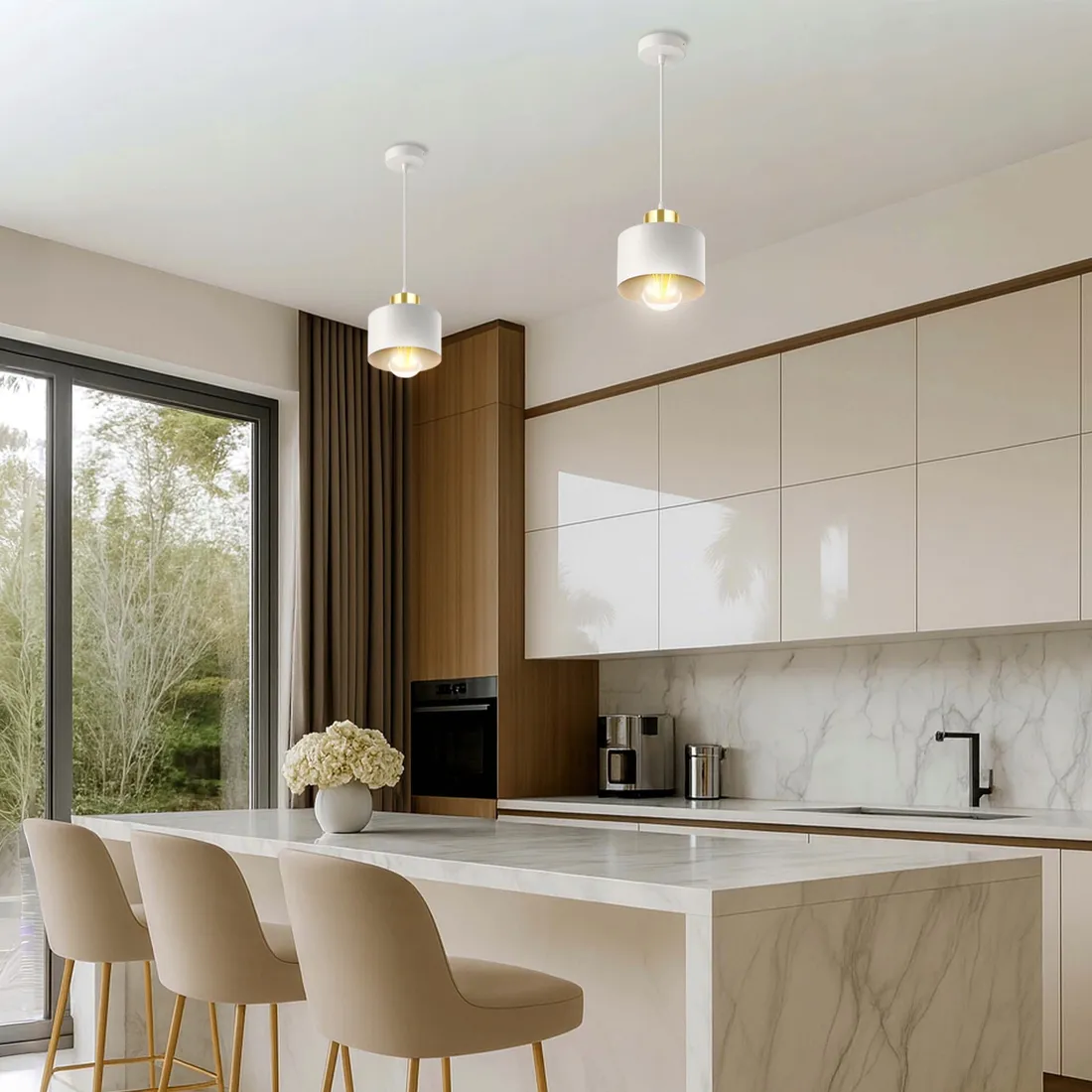 lampa-wiszaca-biala-zlota-nad-wyspe-stol-nowoczesna-salonowa-stan-nowy