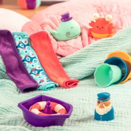 zestaw-prezentowy-dla-niemowlat-niebieski-do-kapieli-b-toys