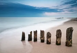 tapeta-flizelinowa-na-brzegu-152x104