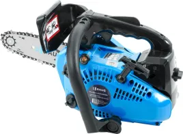 pila-spalinowa-pilarka-lancuchowa-galeziowka-baug