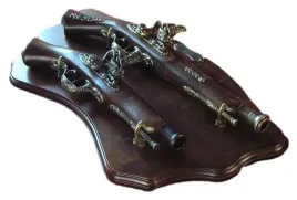 tablo-do-ekspozycji-dwoch-pistoletow-ag34-a-01