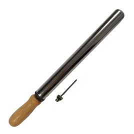pompka-reczna-do-pilek-z-drewniana-raczka-igla-metalowa-spartan-30-cm