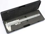 suwmiarka-inox-150mm-0-02mm-rodzaj-analogowa