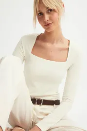 ecru-bluzka-z-dlugim-rekawem-na-kd-xs