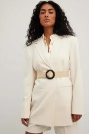 kremowa-marynarka-oversize-na-kd-m