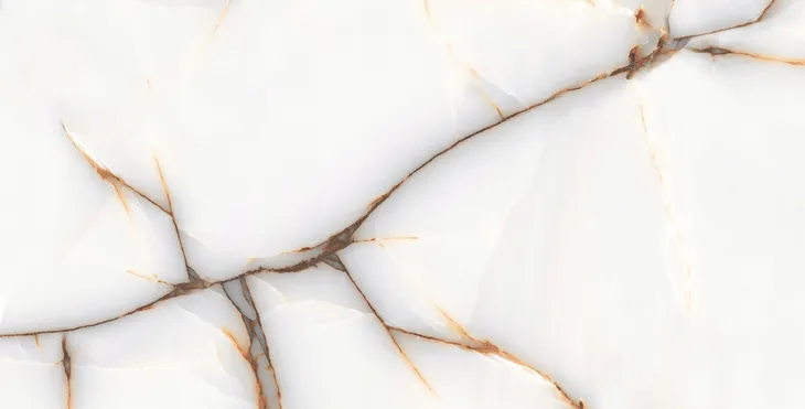 plytki-lazienkowe-bialy-marmur-ze-zlota-zyla-onyx-gold-60x120-polysk-format-prostokatny