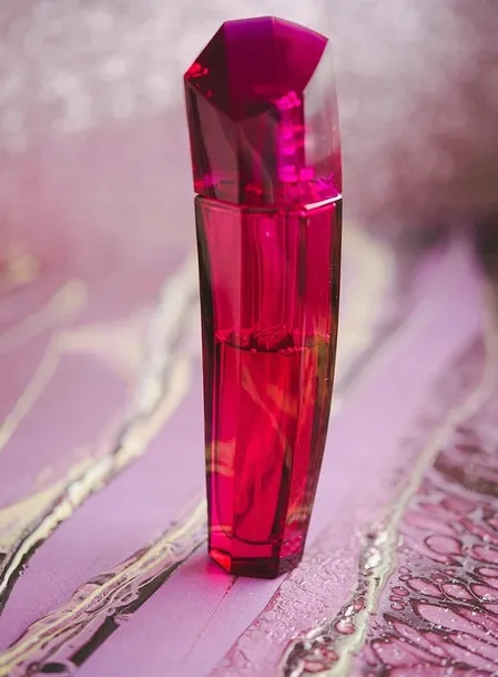 escada-magnetism-edp-w-75-ml-rodzaj-woda-perfumowana