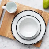 zestaw-obiadowy-amazon-basics-16-elemntow-liczba-elementow-w-zestawie-16