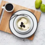 zestaw-obiadowy-amazon-basics-16-elemntow-kolor-czarny