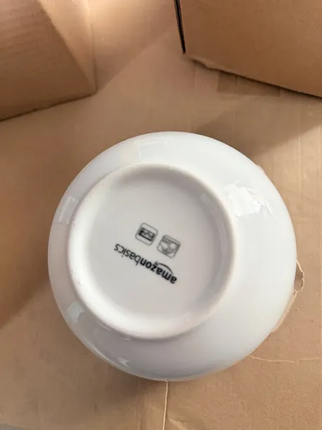 zestaw-obiadowy-amazon-basics-16-elemntow-kod-producenta-0841710105421